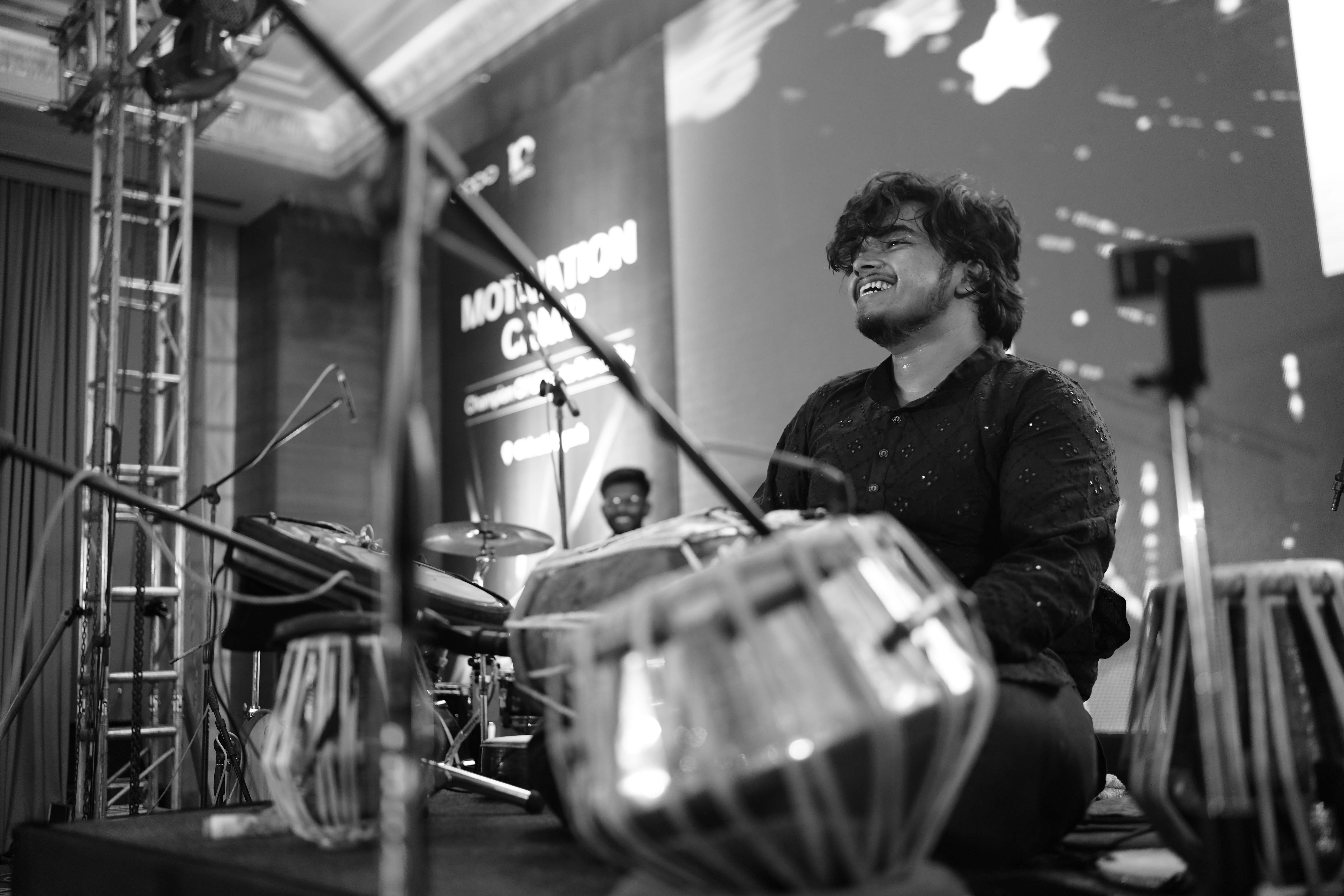 Tushar Tabalchi performing on tabla